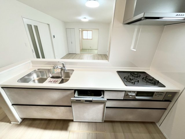 高倉台４丁　新築分譲住宅　全３区画のキッチン