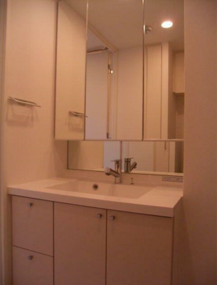 【独立洗面台】 | ZOOM中野坂上 | 嬉しい独立洗面台付き。