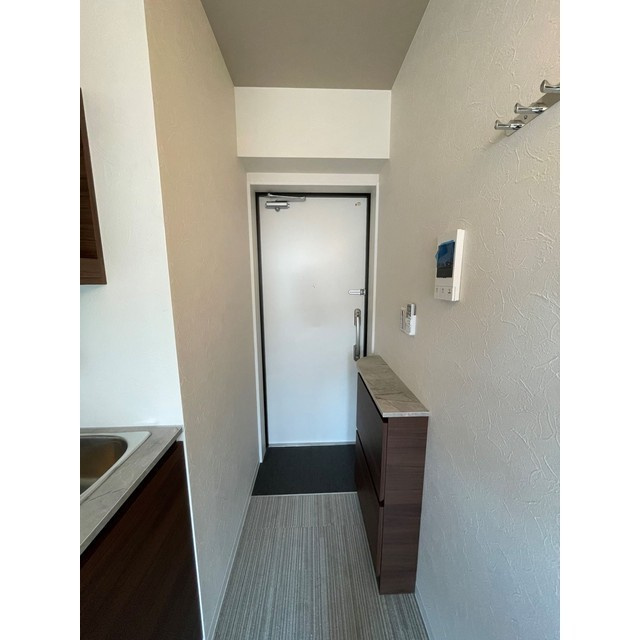 ルクレ神宮前の玄関