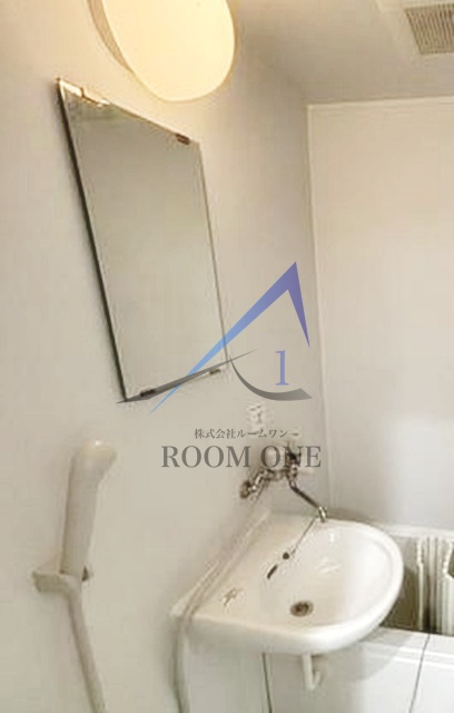 トーカン渋谷キャステールの洗面所|洗面台です。