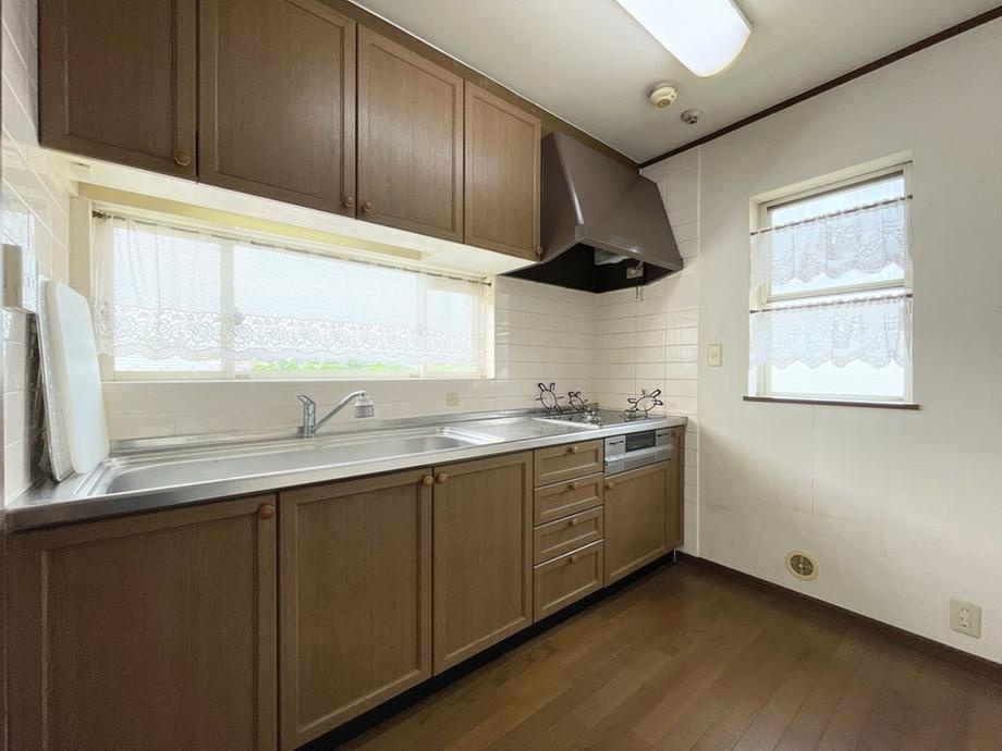 泉区領家1丁目　中古戸建　3980万円のキッチン