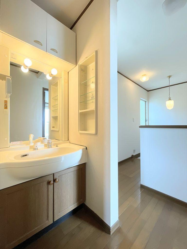 泉区領家1丁目　中古戸建　3980万円の独立洗面台