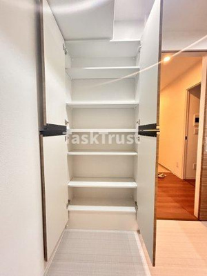 【洗面所】 | クレストコート同心