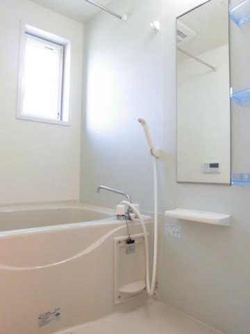 ヒルズ・ビラＣの浴室