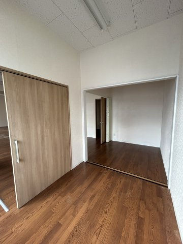 トワメゾン飯田貸店舗事務所の内装