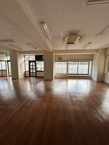 トワメゾン飯田貸店舗事務所の内装