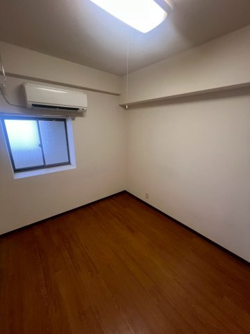 三幸ビルの内装