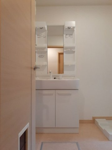 ラグジュアリー・コートの洗面所