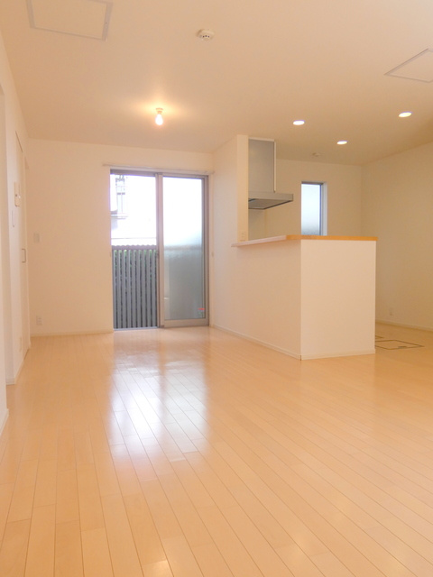 エスペランサＢの居間・リビング|ゆとりあるリビング１６．２帖