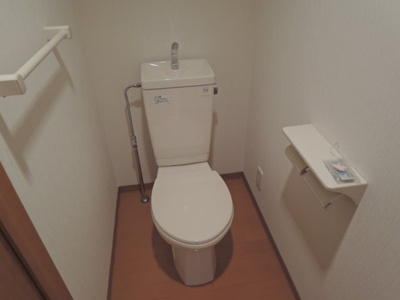 【トイレ】 | メゾン・ド・サントロペ