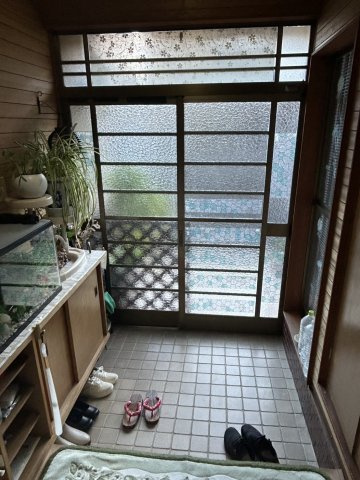 中古戸建　岐阜市岩田西1丁目　昭和56年築の玄関