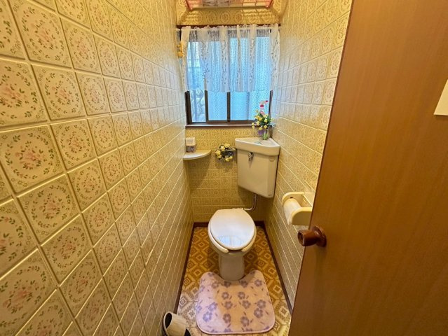 中古戸建　岐阜市岩田西1丁目　昭和56年築のトイレ