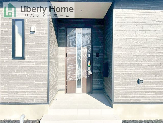 つくば市若森第1　新築戸建　3号棟のエントランス