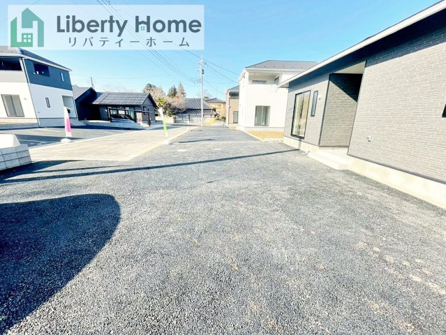 つくば市若森第1　新築戸建　3号棟の駐車場
