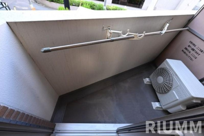 【バルコニー】 | サンテミリオン新中野