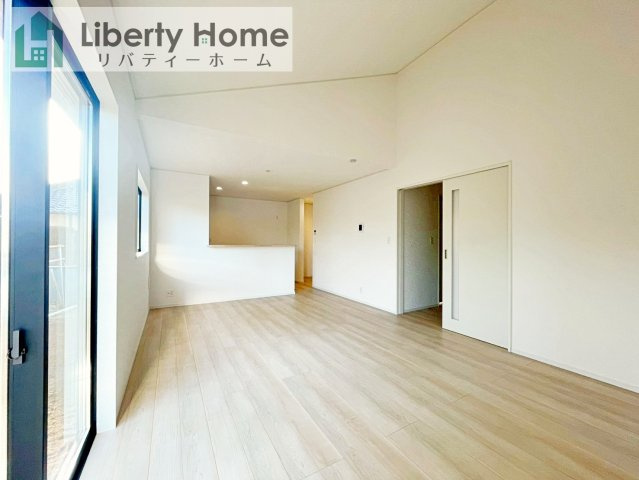 つくば市若森第1　新築戸建　4号棟の居間・リビング