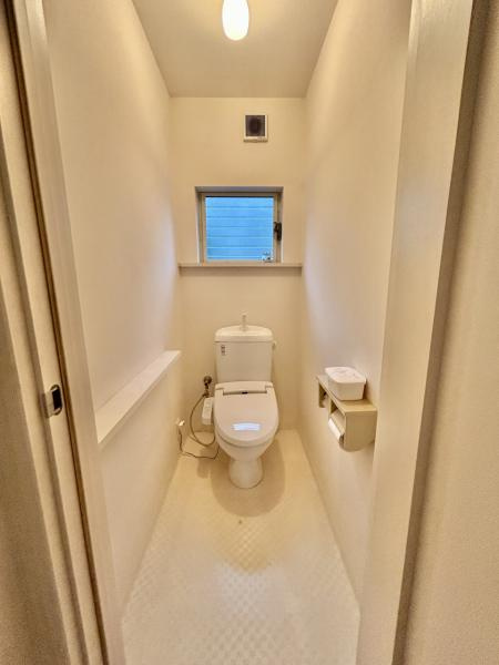 高知市八反町2丁目 戸建てのトイレ