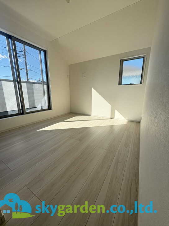 藤沢市善行1期　新築戸建　全3棟3号棟の洋室|落ち着いた色調の洋室です