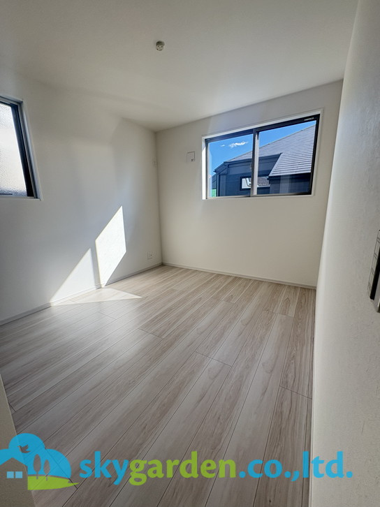 藤沢市善行1期　新築戸建　全3棟3号棟の洋室|落ち着いた色調の洋室です