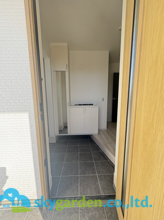 藤沢市善行1期　新築戸建　全3棟3号棟の玄関|シンプルで使いやすい玄関です