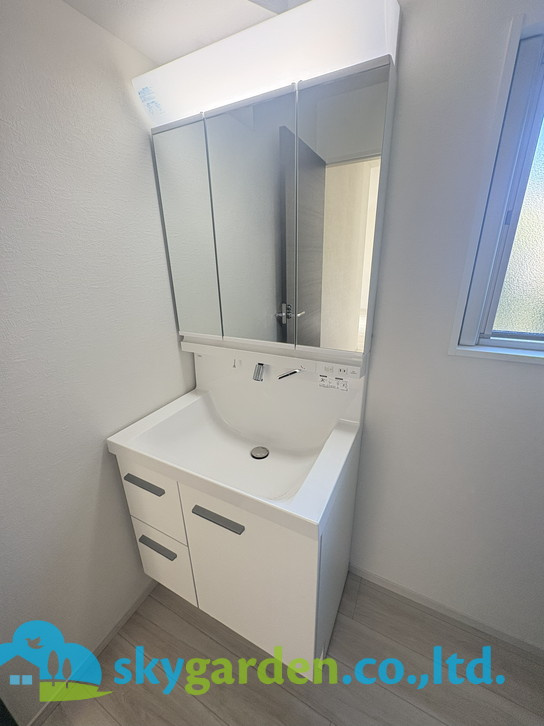 藤沢市善行1期　新築戸建　全3棟3号棟の独立洗面台|独立洗面台で身支度をすべて済ませてしまいましょう