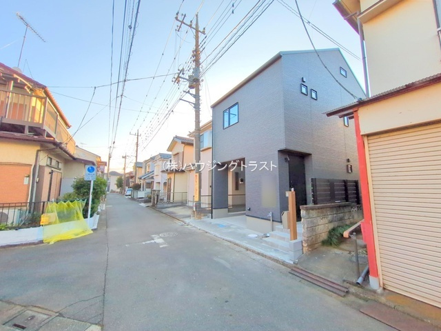 仲介手数料無料　所沢市花園3丁目・新築全1棟の前面道路含む現地写真