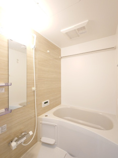 【浴室】 | セレーノ福山駅前 | きれいなお風呂です