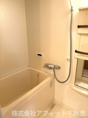 【浴室】 | サニープレイス | 追い焚き機能付き