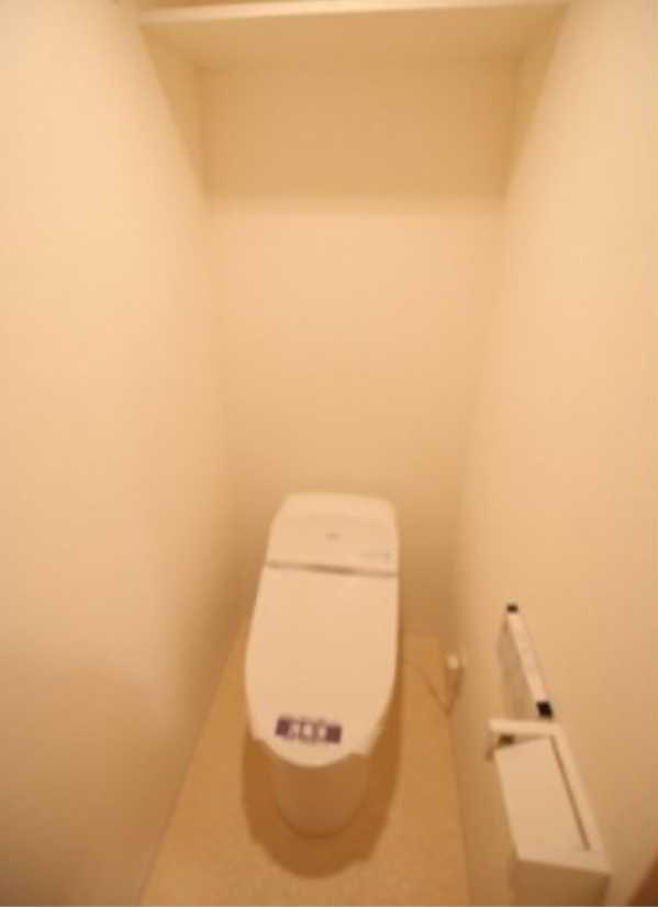 ROW HOUSE上馬　オートロック　独立洗面台　角部屋のトイレ