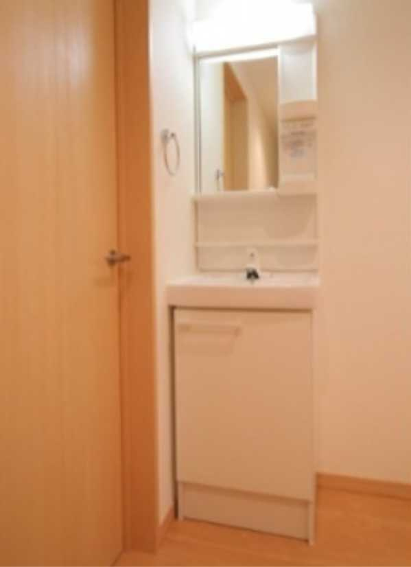 ROW HOUSE上馬　オートロック　独立洗面台　角部屋の洗面所