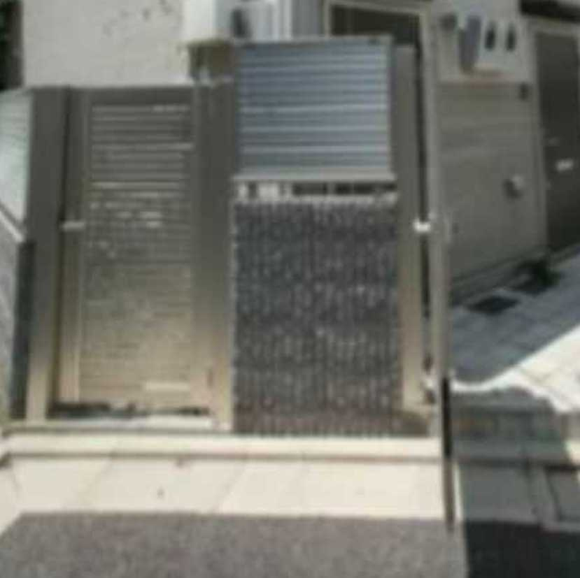 ROW HOUSE上馬　オートロック　独立洗面台　角部屋のエントランス