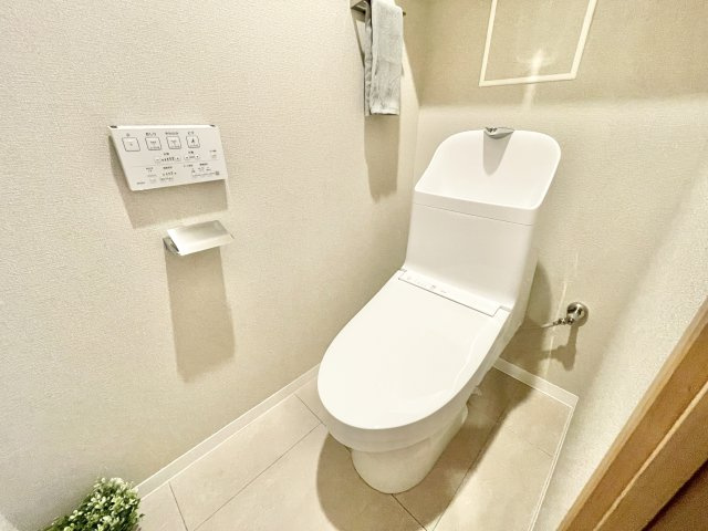 寝屋川コーポラスのトイレ|トイレもきれいです