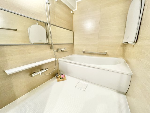 寝屋川コーポラスの浴室|日々の疲れを癒すお風呂付です