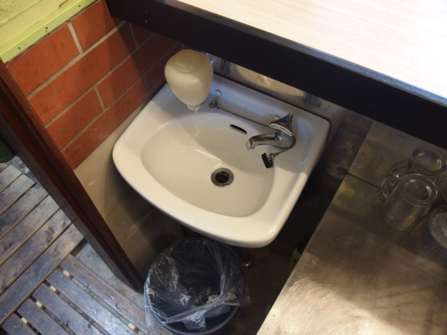 細川町店舗の設備