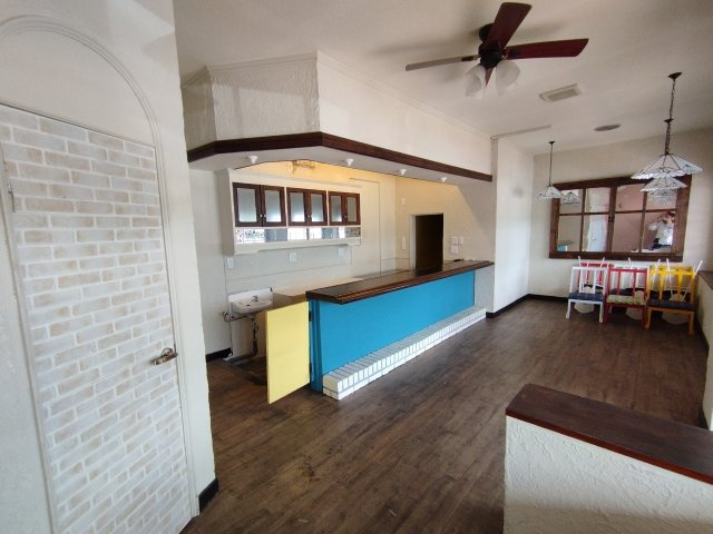 細川町店舗の内装