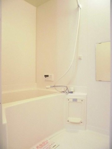 ドミール　カトレアの浴室