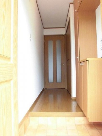 ドミール　カトレアの玄関