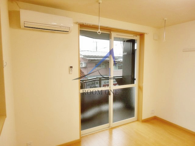 ツインズキクナ（Ｂ棟）の居間・リビング|洋室のお部屋です。