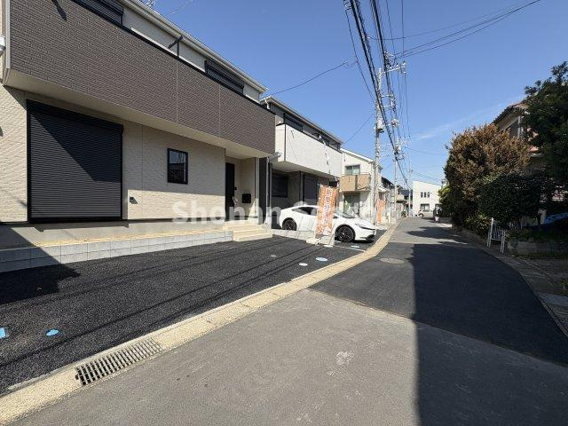 【前面道路含む現地写真】