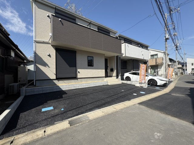 【間取り】 | 【２号棟】空間を活かした開放感溢れる３SLDK間取りプラン◎
　ファミリーにも十分な広さで、豊富な収納が備わっております。