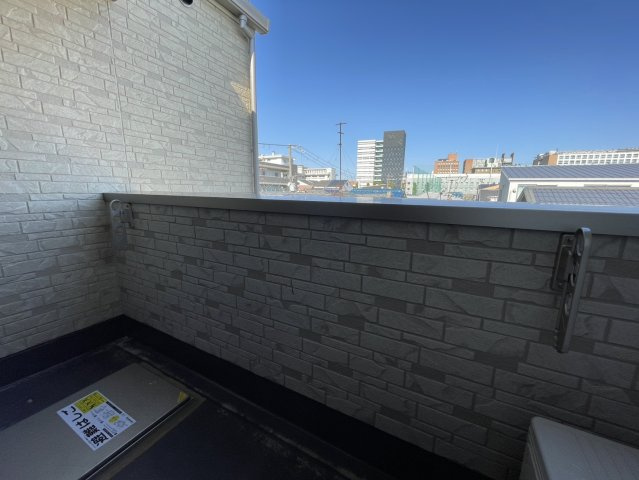 Luna terrace 近大前のバルコニー