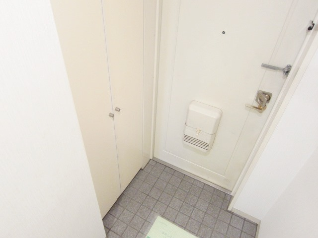 ヴァーテクスカワグチの玄関|※別室参考写真です。