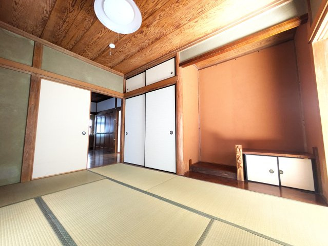 南台ヤタケハウスの和室|趣のある和室です