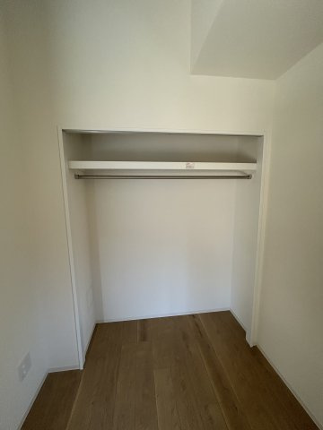 Ｓｏｕｔｈｅｒｎ　Ｖｉｌｌａｇｅ湘南の収納|工事仕掛中