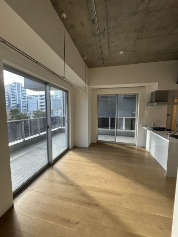 Ｓｏｕｔｈｅｒｎ　Ｖｉｌｌａｇｅ湘南の居間・リビング