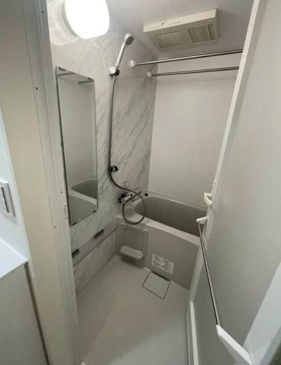 ReveResidence三軒茶屋　新築　礼金０　ペット相談の浴室