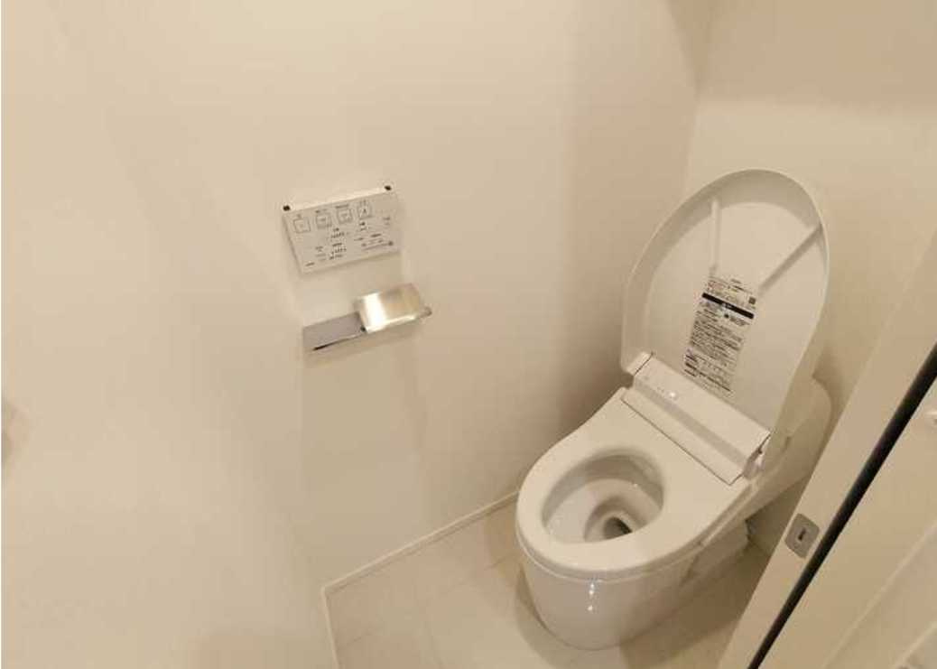 ReveResidence三軒茶屋　新築　礼金０　ペット相談のトイレ