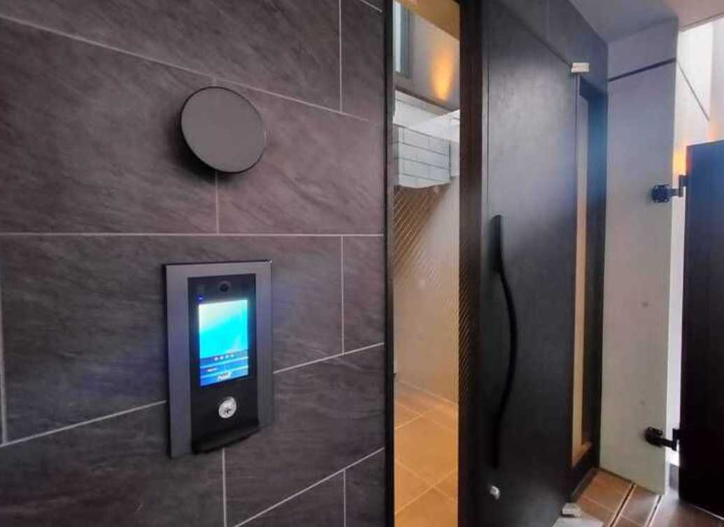 ReveResidence三軒茶屋　新築　礼金０　ペット相談のエントランス