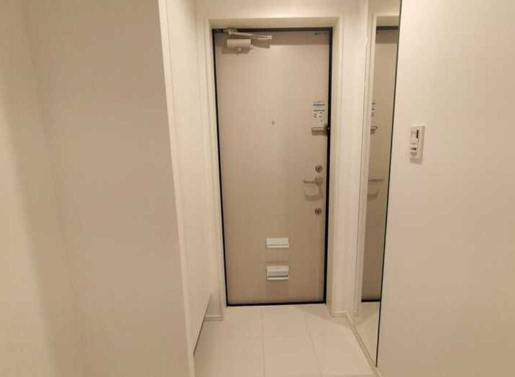 ReveResidence三軒茶屋　新築　礼金０　ペット相談の玄関