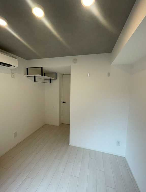 ReveResidence三軒茶屋　新築　礼金０　ペット相談の居間・リビング